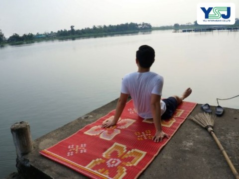 เสื่อกกพลาสติก