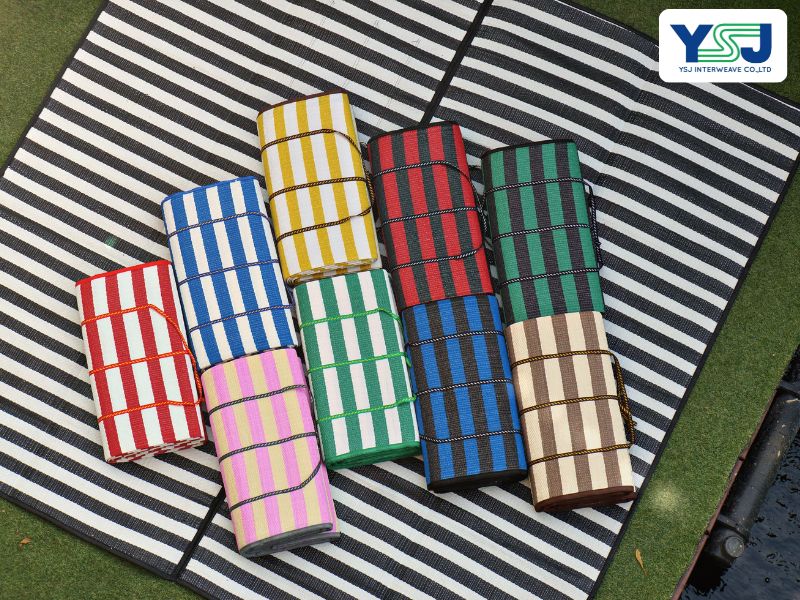 เสื่อม้วนปิกนิก